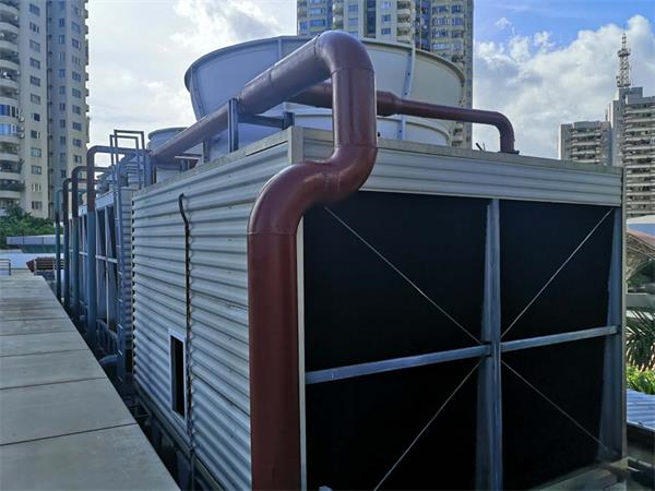 深圳冷卻塔：開式冷卻塔與閉式冷卻塔哪個(gè)好？(開式玻璃鋼冷卻塔價(jià)格一般是