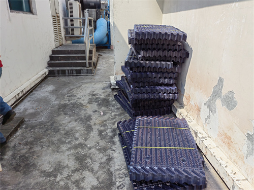 開式冷卻塔平膜板式填料的說明